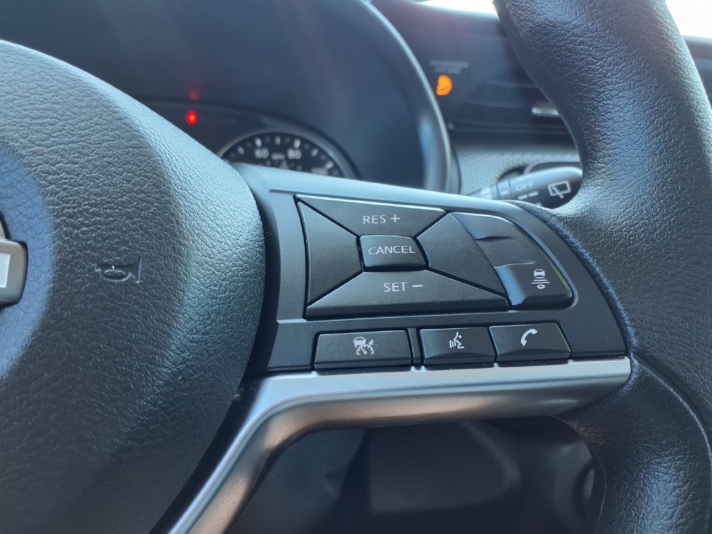 Used 2024 Nissan Kicks SV FWD image 28