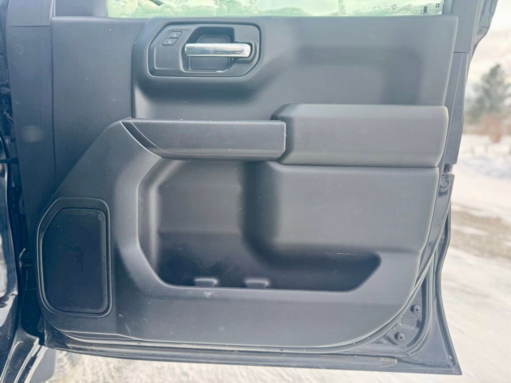 Used 2022 Chevrolet Silverado 1500 Custom image 12