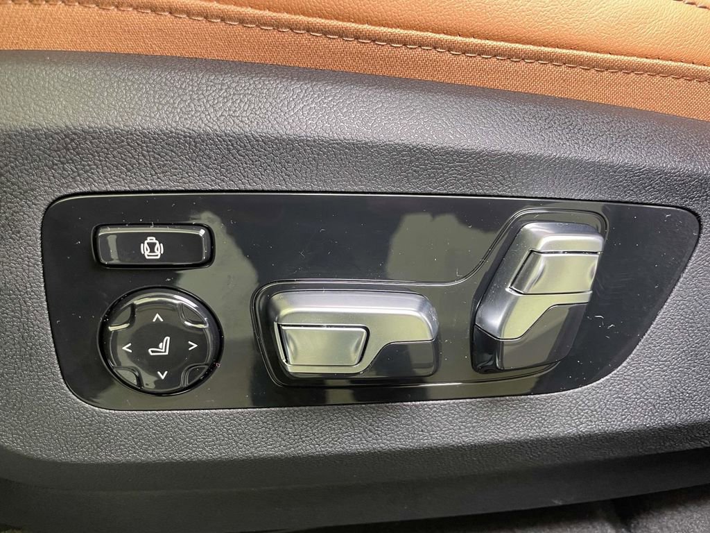 New 2026 BMW X5 M60i AWD/4WD image 14