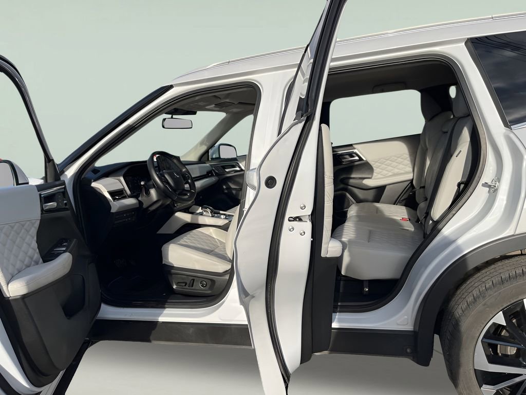 Used 2023 Mitsubishi Outlander SEL image 27
