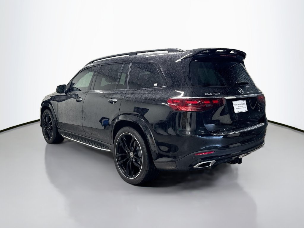Used 2026 Mercedes-Benz GLS 450 4MATIC image 3