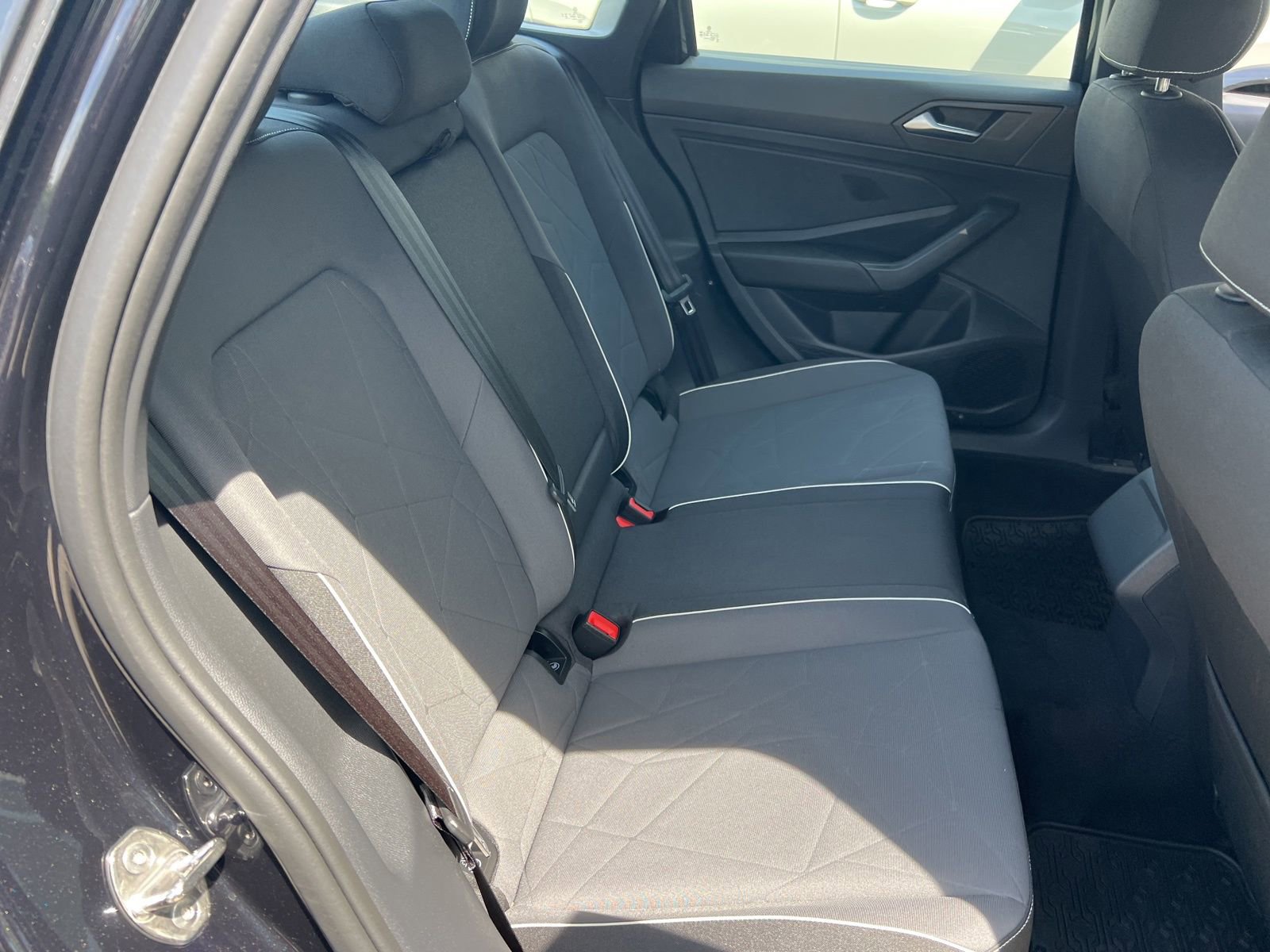 Used 2025 Volkswagen Jetta Sport image 31