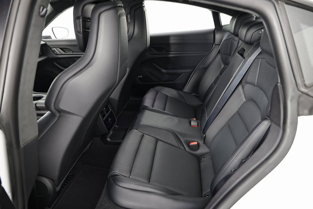 Certified 2024 Porsche Taycan GTS image 39