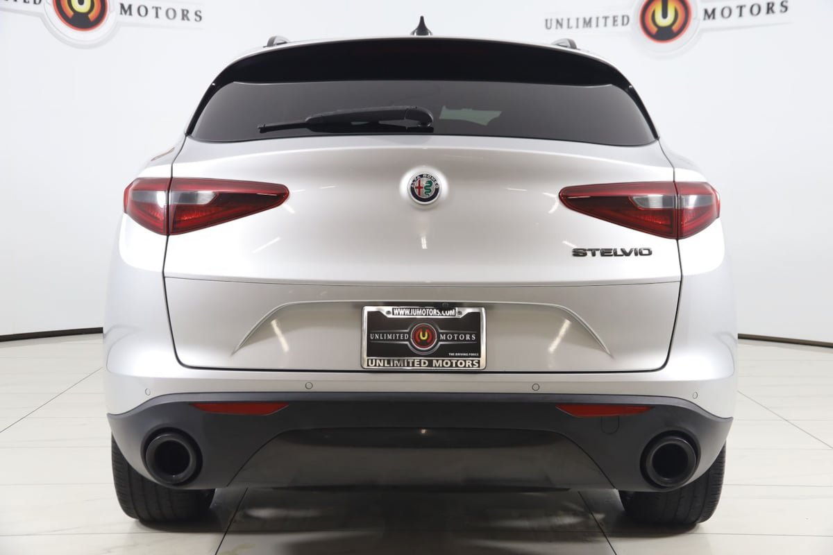 Used 2019 Alfa Romeo Stelvio w/ Nero Edizione RWD image 43