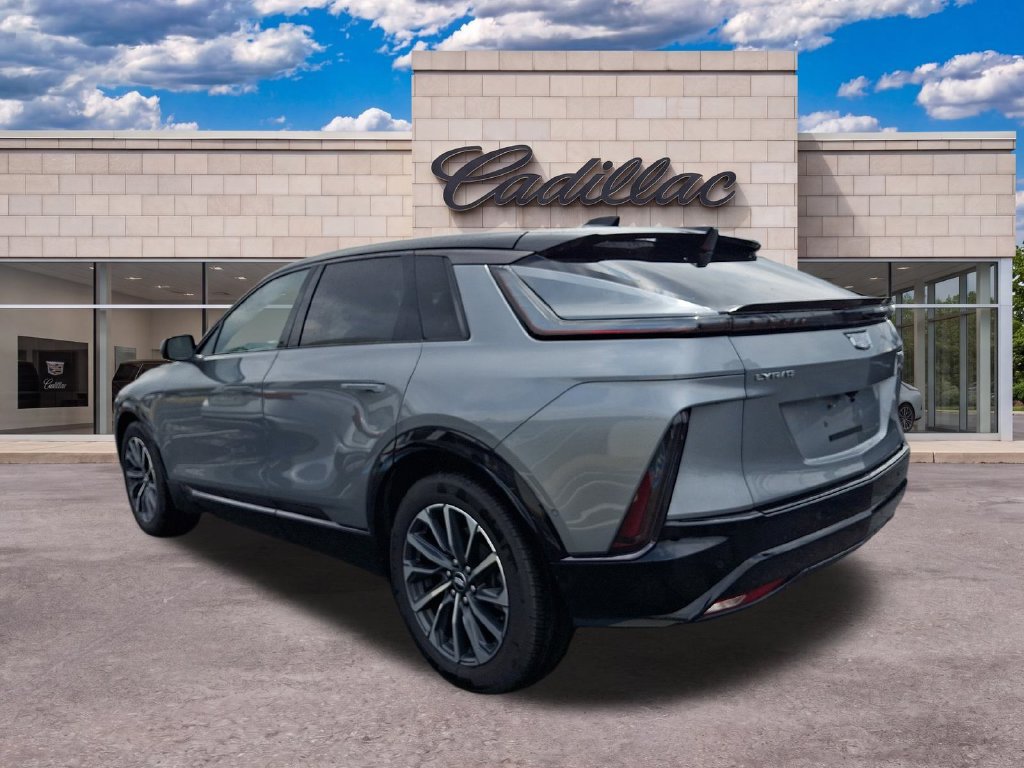 Used 2024 Cadillac Lyriq Sport w/ LPO, Floor Liner Package AWD/4WD image 5