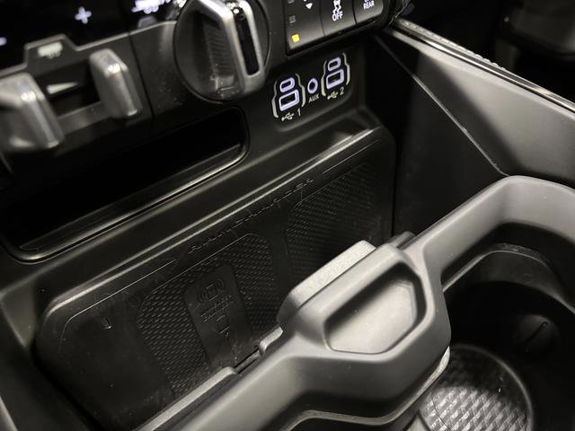 Used 2021 RAM 1500 Limited w/ Night Edition AWD/4WD image 25
