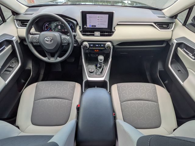 Used 2025 Toyota RAV4 XLE w/ Convenience Package AWD/4WD image 15