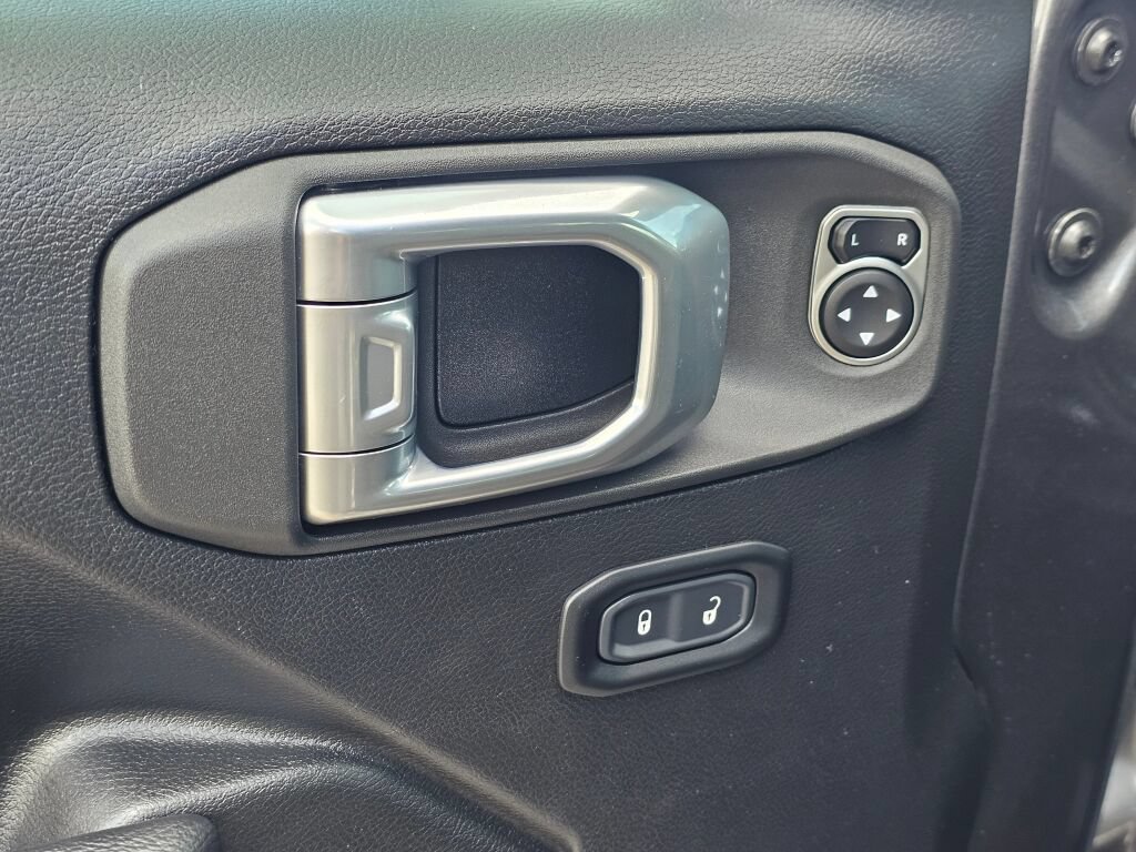 Used 2023 Jeep Gladiator Sport AWD/4WD image 30