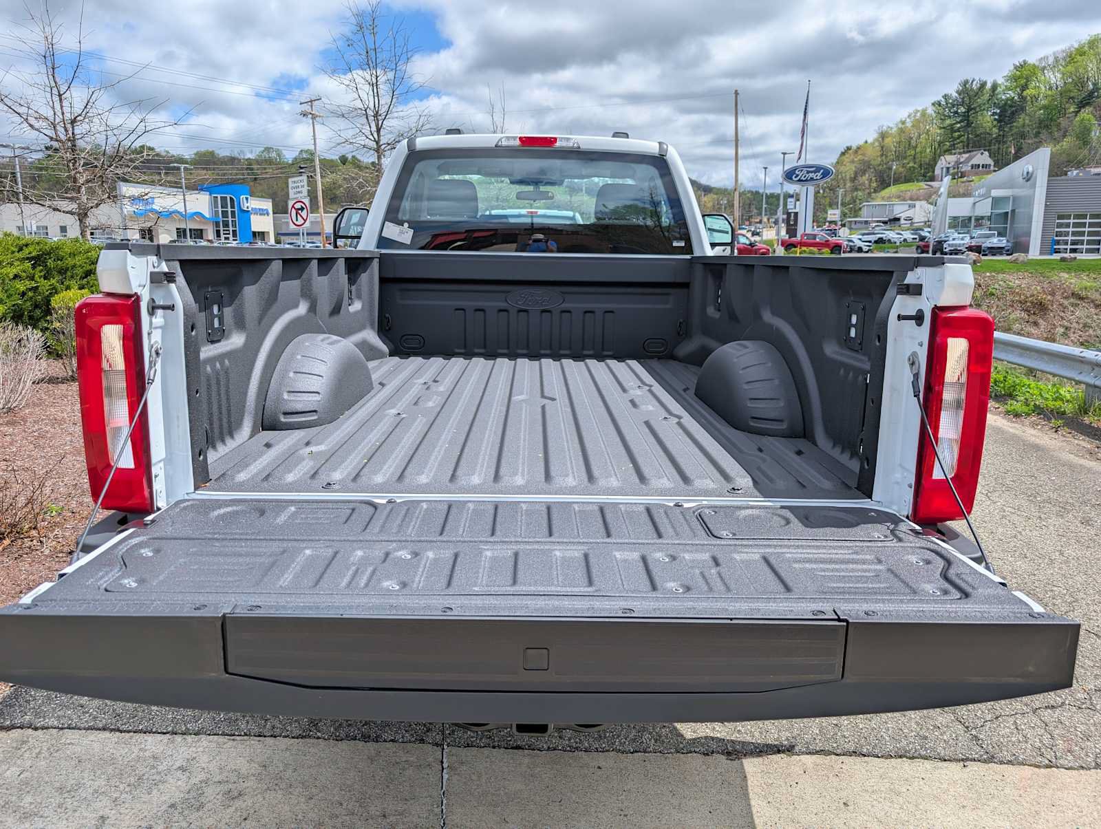 New 2026 Ford F250 XL w/ STX Appearance Package AWD/4WD image 7