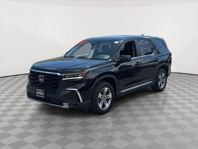 Used 2024 Honda Pilot EX-L image 3