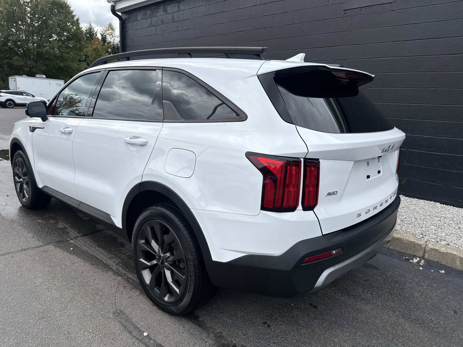 Used 2022 Kia Sorento SX Prestige image 9