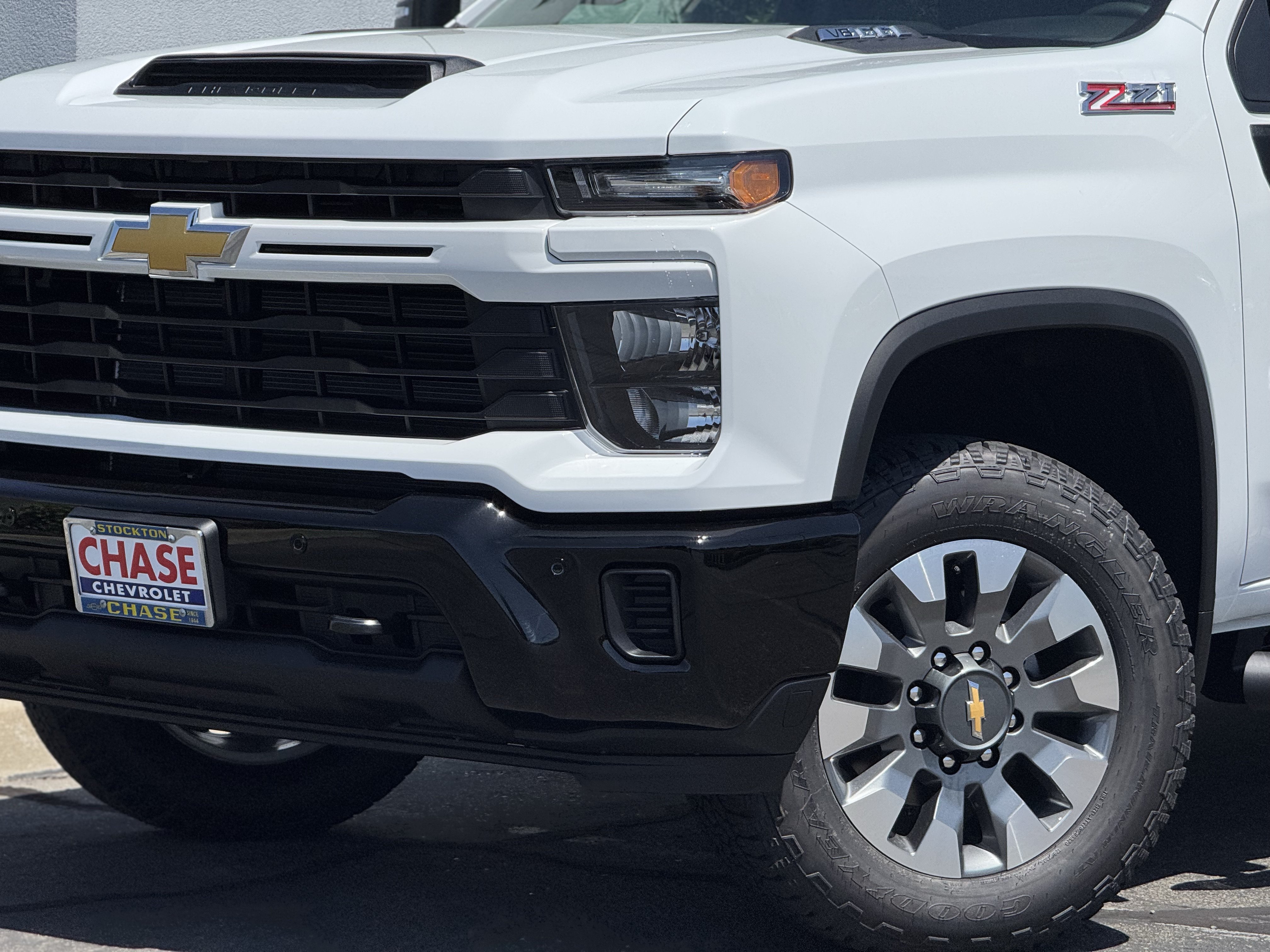 New 2026 Chevrolet Silverado 2500 Custom w/ Custom Value Package AWD/4WD image 3