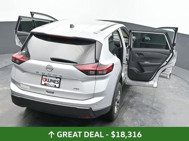 Used 2024 Nissan Rogue S image 64