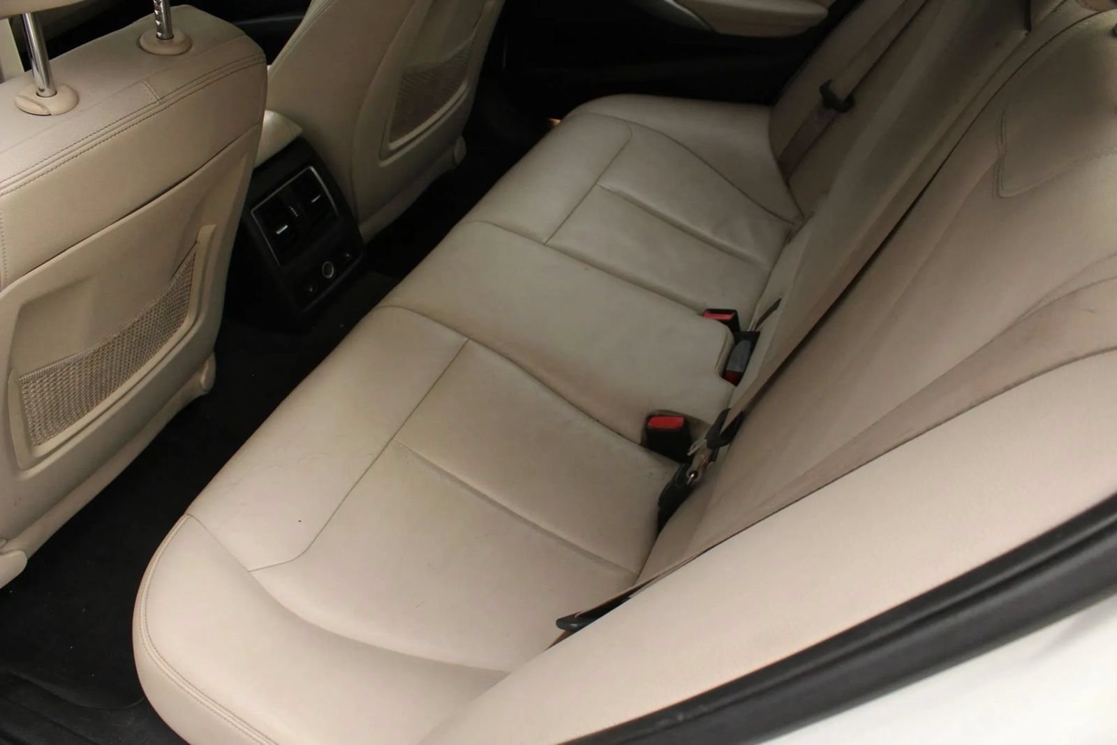 Used 2016 BMW 328i Sedan w/ M Sport Package RWD image 19