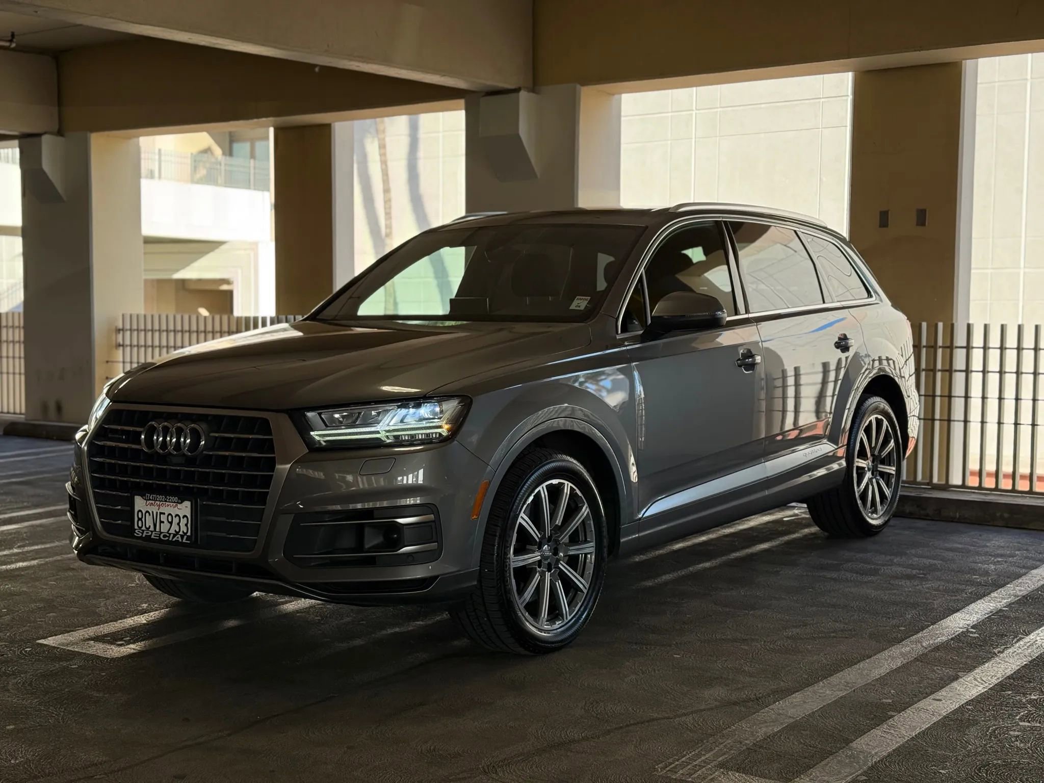Used 2018 Audi Q7 3.0T Premium Plus w/ Premium Plus Package AWD/4WD image 1