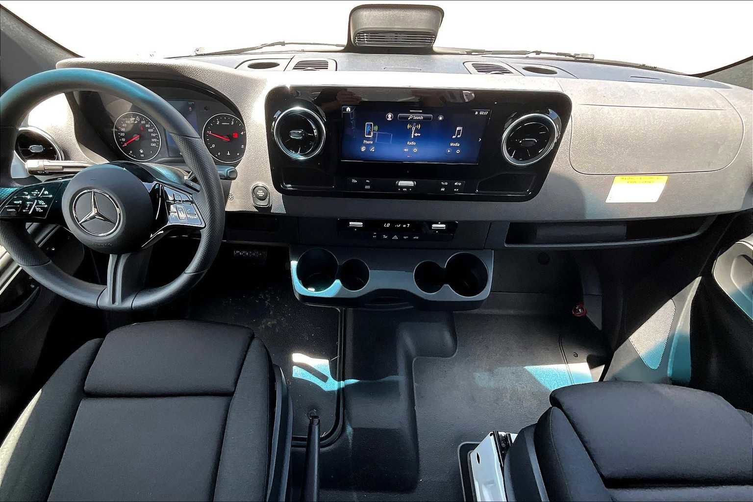New 2025 Mercedes-Benz Sprinter 2500 image 5