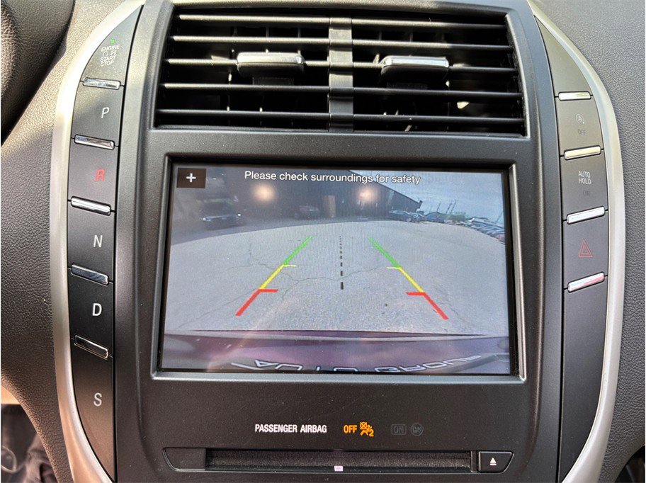 Used 2018 Lincoln MKC Reserve w/ Lincoln MKC Climate Package FWD image 32