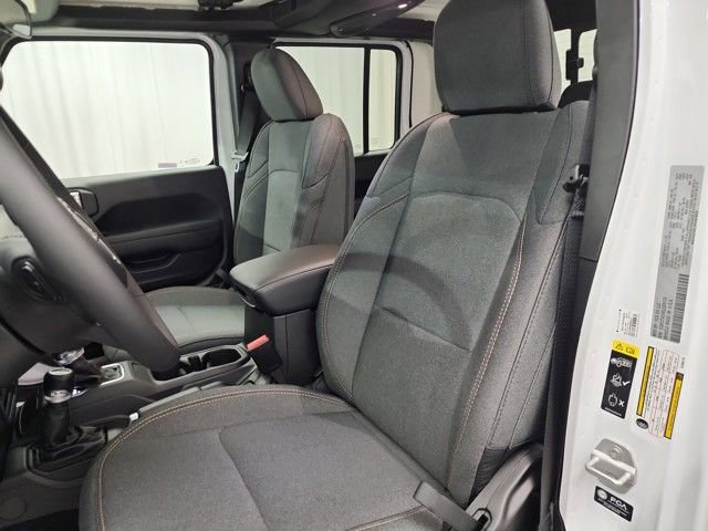 New 2025 Jeep Gladiator Sport image 30