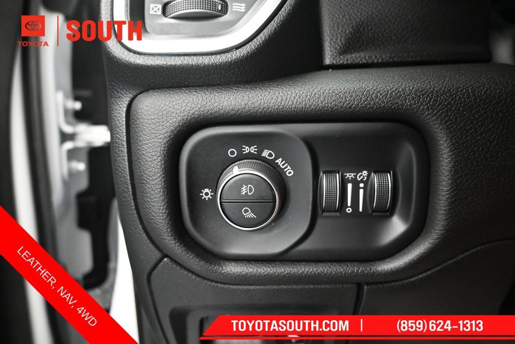 Used 2023 RAM 1500 Laramie AWD/4WD image 21