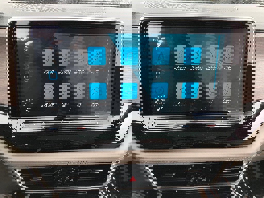 New 2025 Volkswagen Atlas SEL Premium R-Line image 22