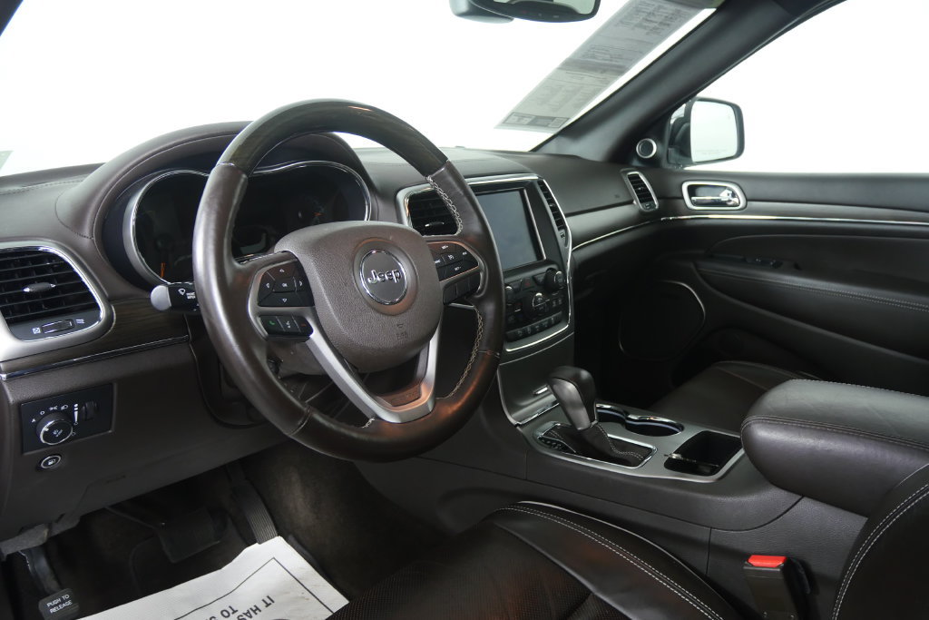 Used 2018 Jeep Grand Cherokee Overland RWD image 14