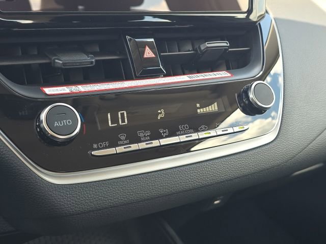 Used 2026 Toyota Corolla LE FWD image 28