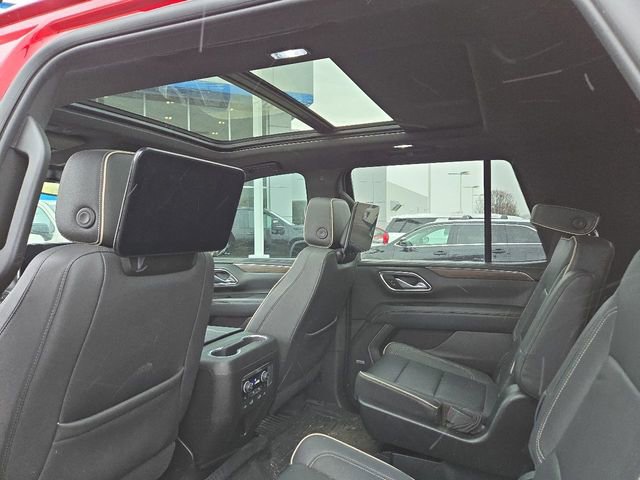 Used 2023 Chevrolet Tahoe Premier w/ Premium Package image 3