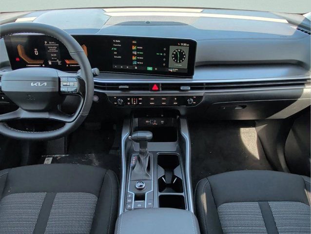 New 2026 Kia Sorento LX FWD image 17