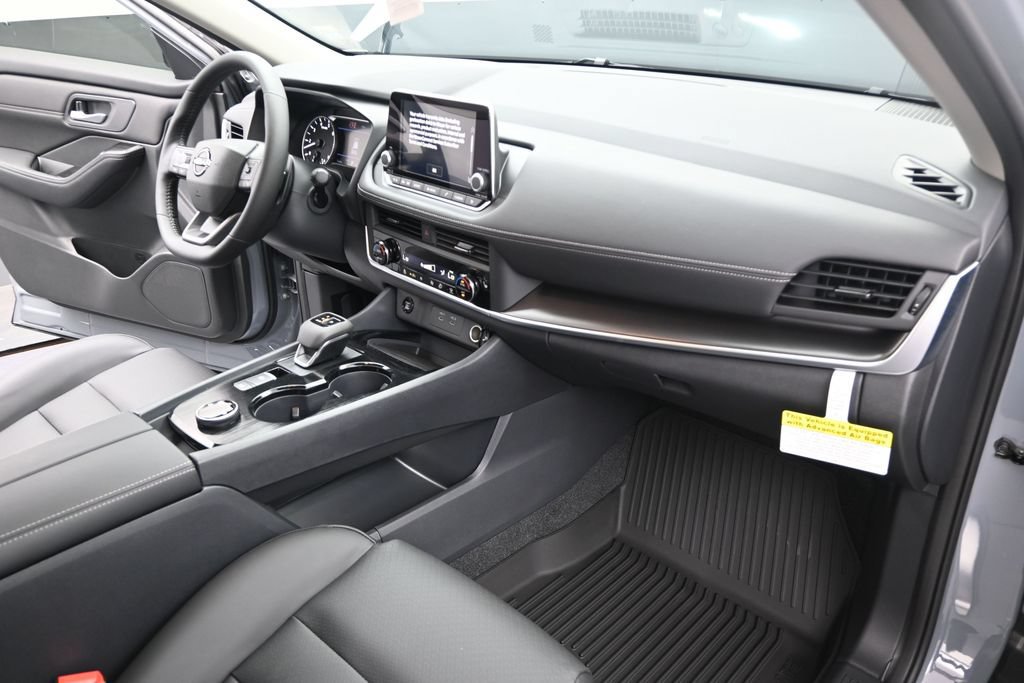 New 2026 Nissan Rogue Dark Armor AWD/4WD image 28