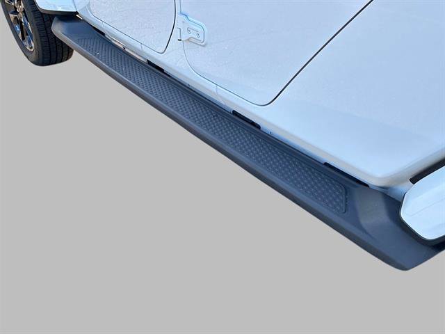 Used 2022 Jeep Gladiator Overland image 13