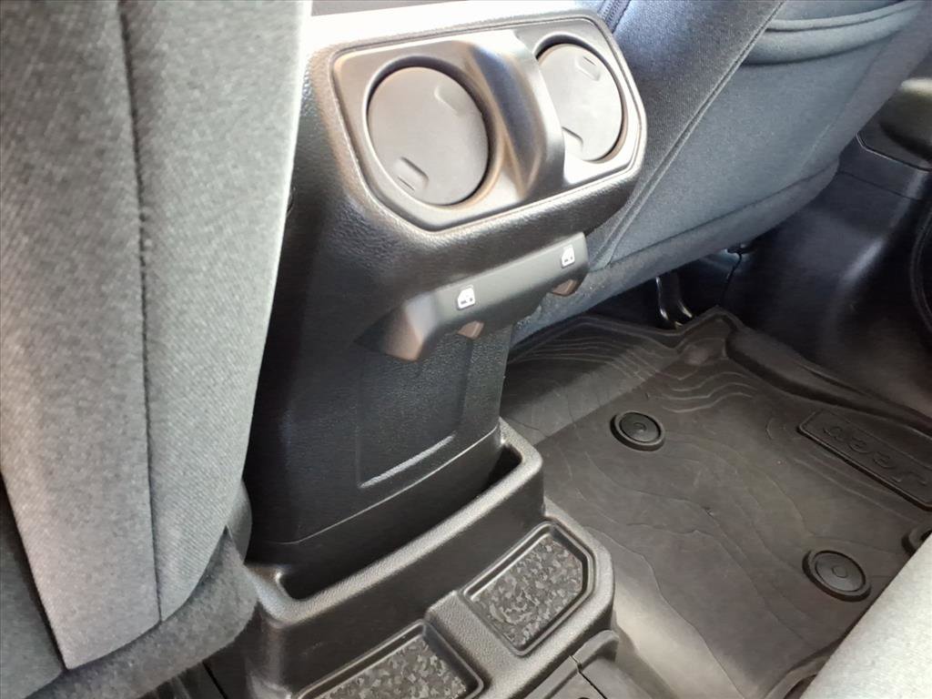 Used 2025 Jeep Wrangler Unlimited Sport S 4xe AWD/4WD image 16