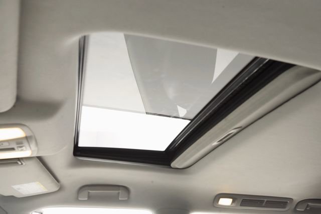 Used 2016 INFINITI QX80 4WD w/ Driver's Assistance Package image 33