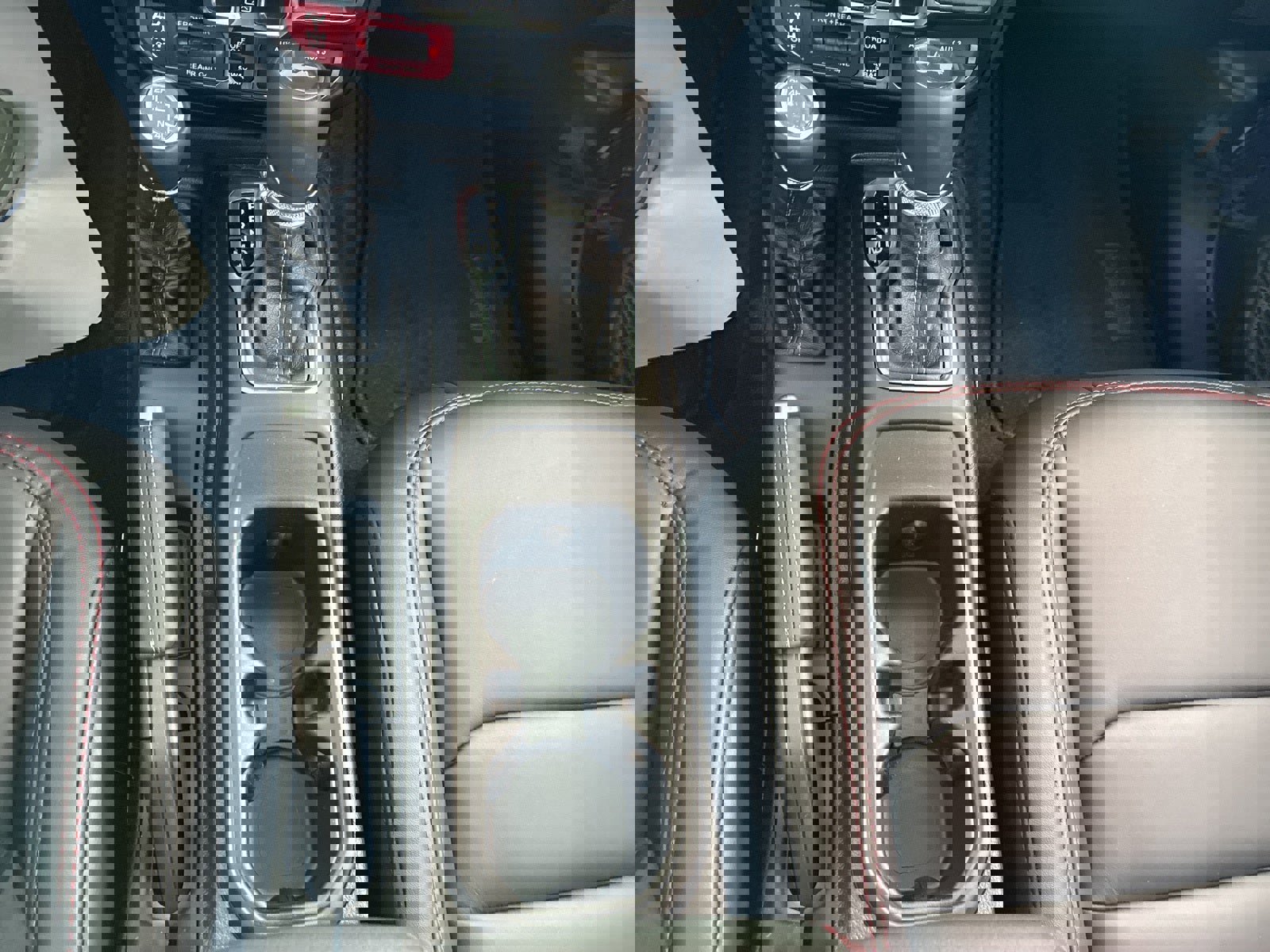 New 2026 Jeep Wrangler Unlimited Rubicon w/ Safety Group image 18