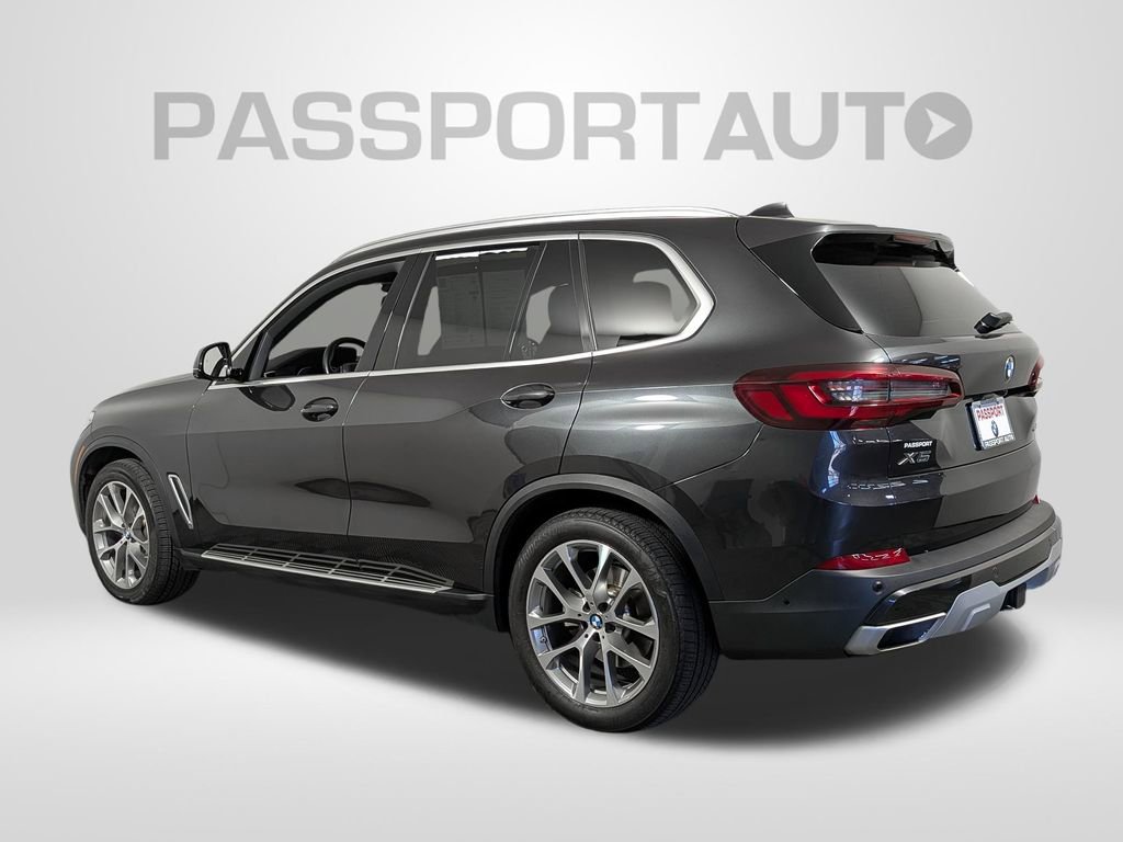 Used 2021 BMW X5 xDrive40i w/ Premium Package image 3