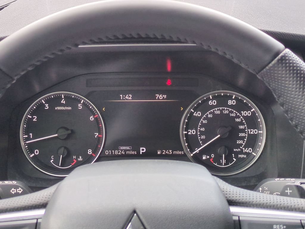 Used 2025 Mitsubishi Outlander SE AWD/4WD image 16