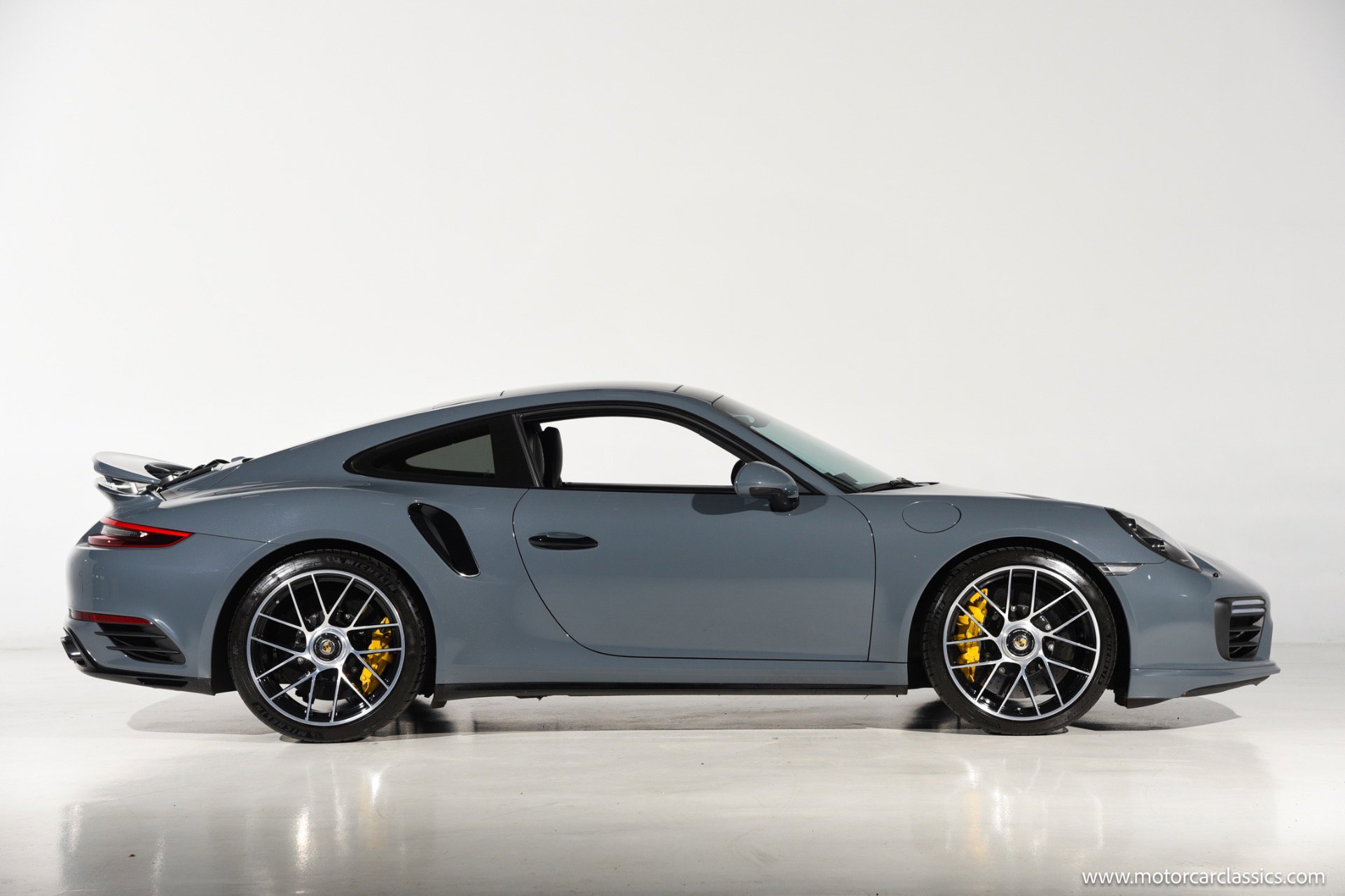 Used 2018 Porsche 911 Turbo S AWD/4WD image 8