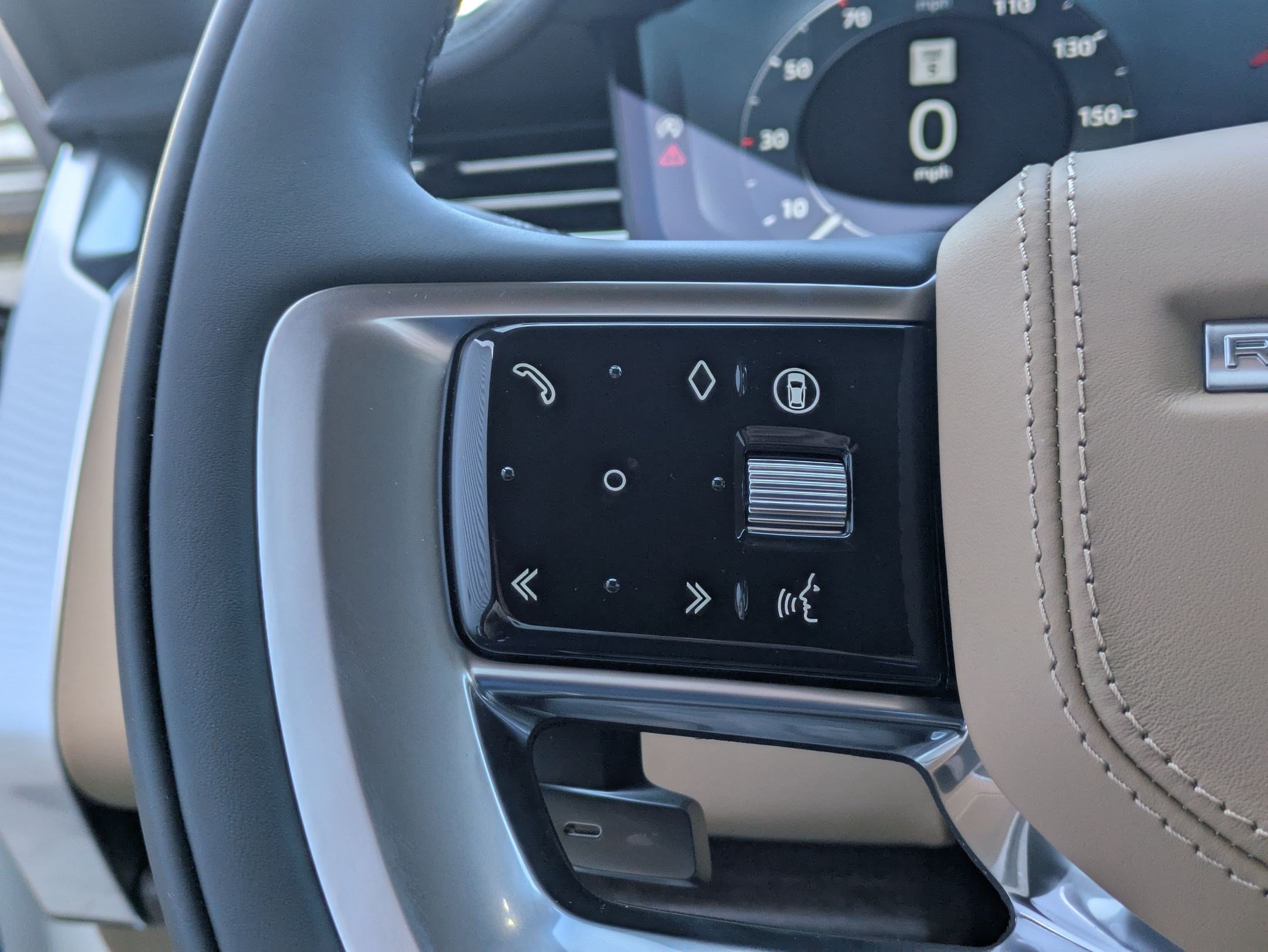 New 2026 Land Rover Range Rover SE AWD/4WD image 17