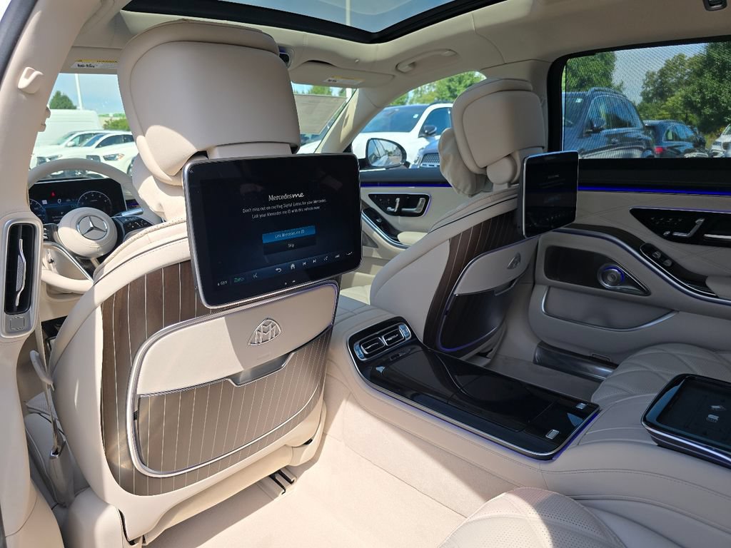 New 2026 Mercedes-Benz Maybach S 580 4MATIC image 30