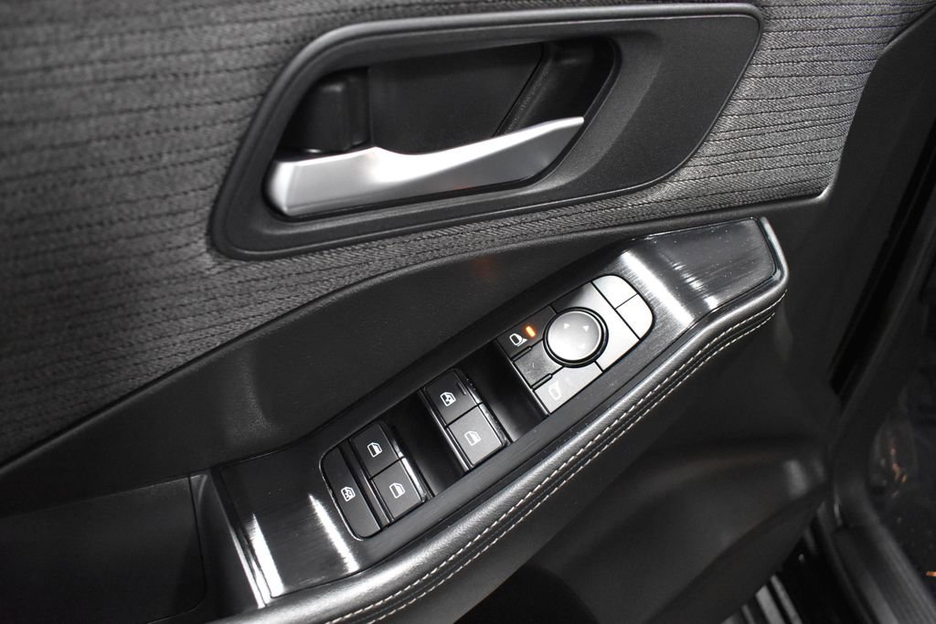 Certified 2023 Nissan Rogue SV image 15