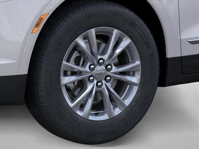 New 2026 Cadillac XT5 Luxury image 9