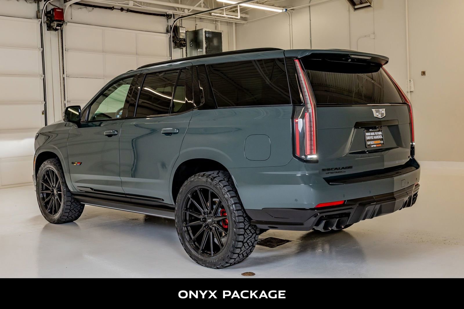 Used 2026 Cadillac Escalade V AWD/4WD image 7