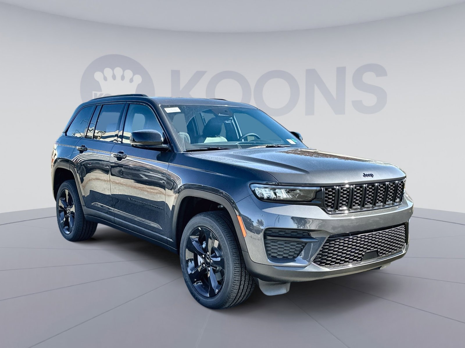 New 2025 Jeep Grand Cherokee Laredo image 10