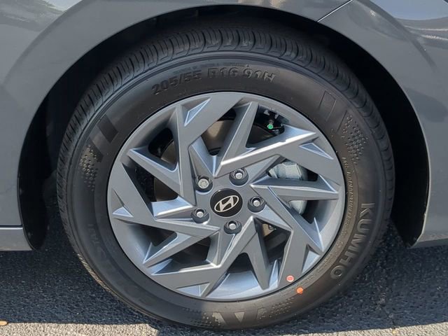 Used 2024 Hyundai Elantra SEL image 10