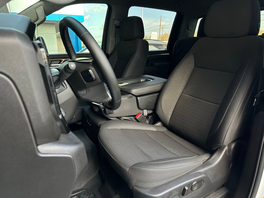 Used 2025 Chevrolet Silverado 2500 LT w/ Safety Package image 13