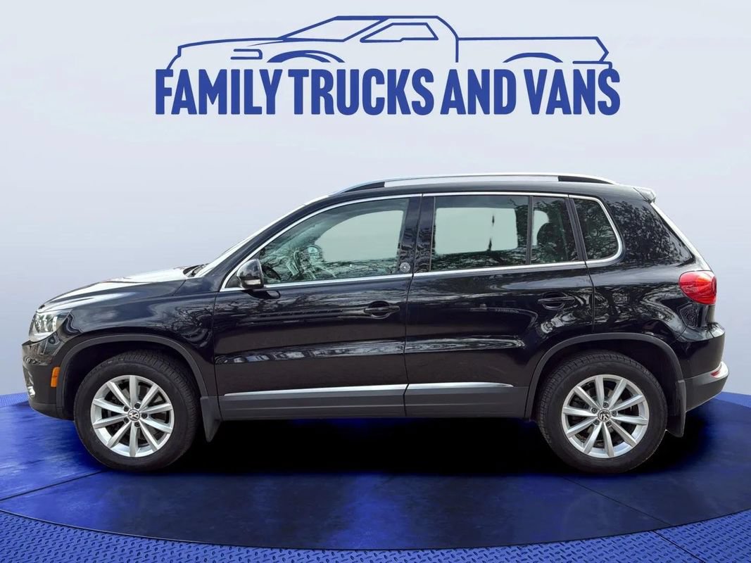 Used 2017 Volkswagen Tiguan Wolfsburg Edition AWD/4WD image 2