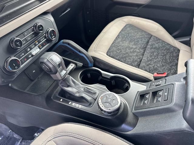 Used 2022 Ford Bronco Wildtrak image 32