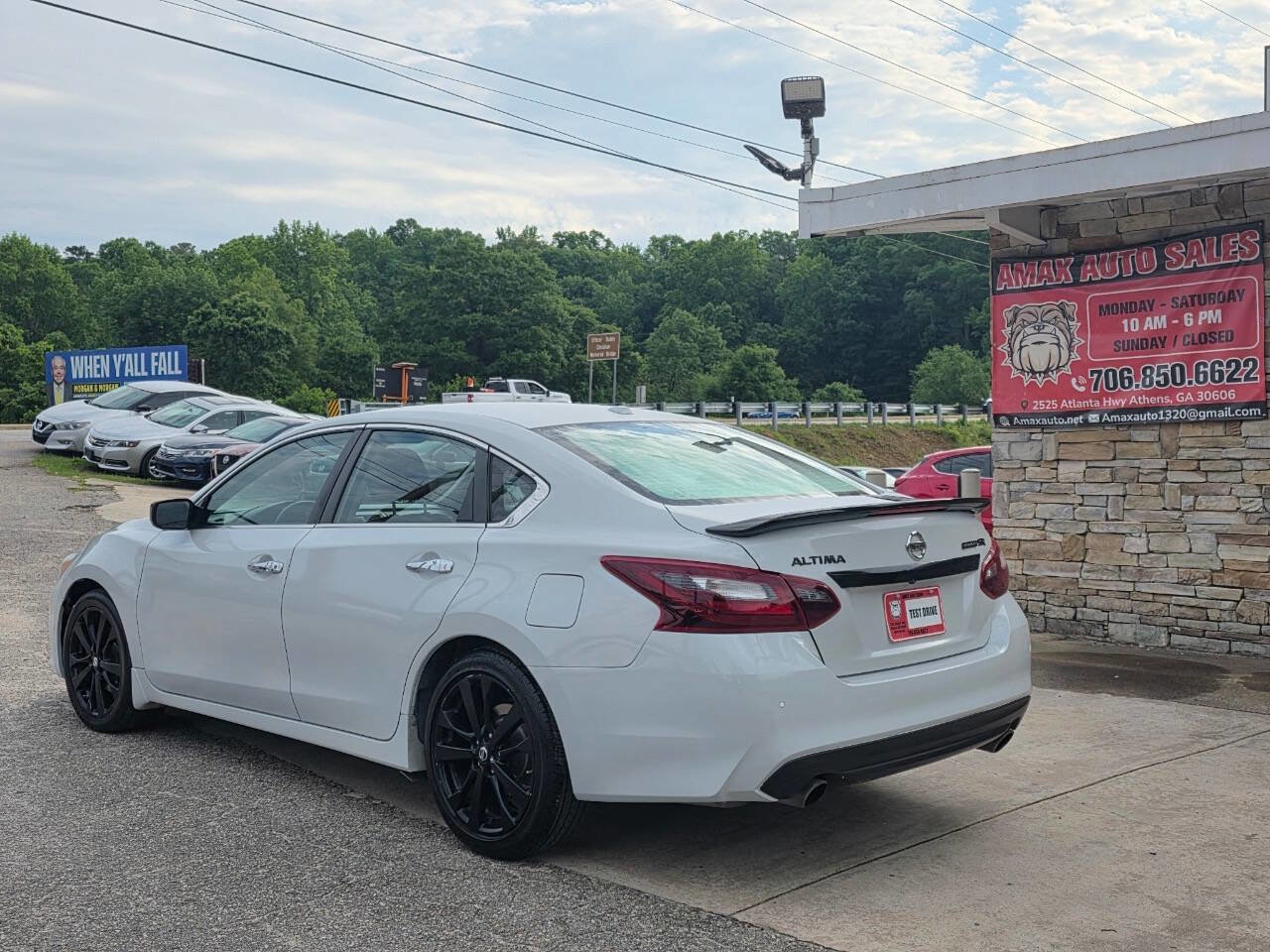 Used 2018 Nissan Altima 2.5 SR w/ SR Midnight Edition FWD image 4