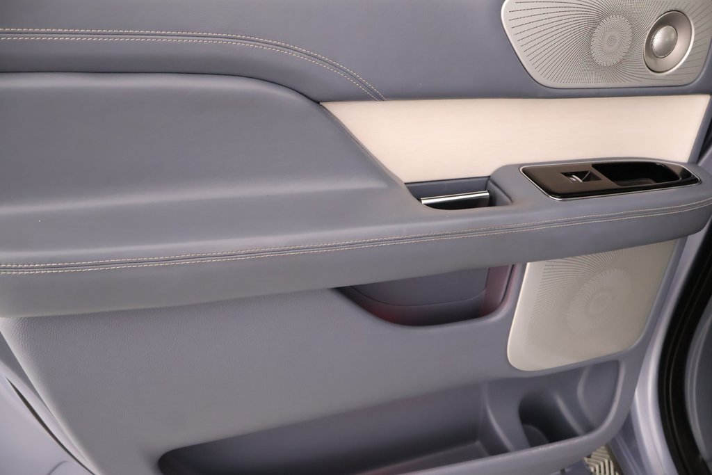 Used 2019 Lincoln Navigator L Black Label w/ Cargo Package image 19