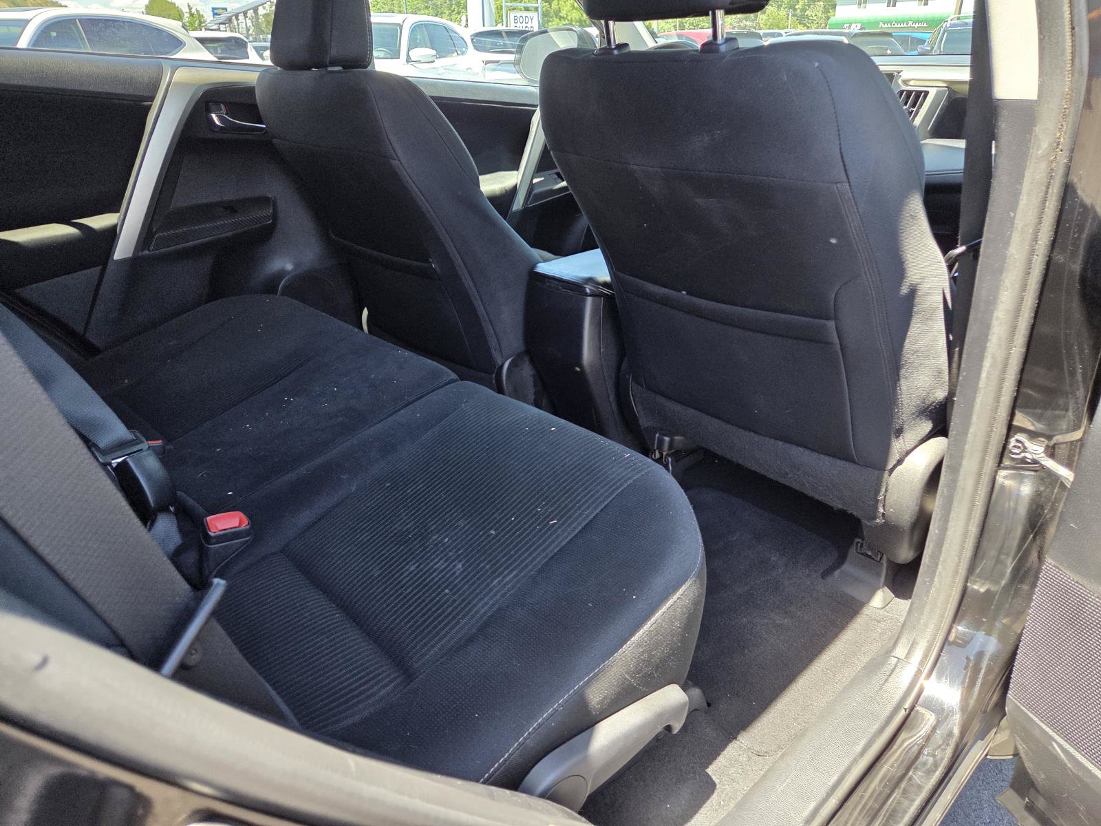 Used 2014 Toyota RAV4 XLE FWD image 19