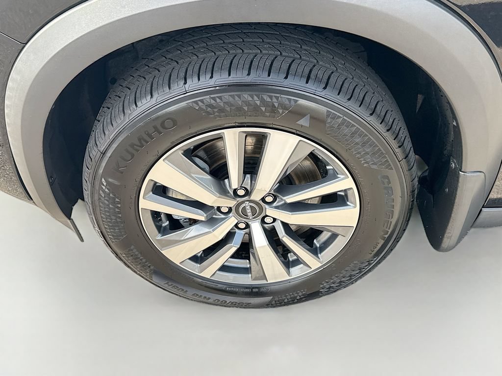 Certified 2024 Nissan Pathfinder SL FWD image 30